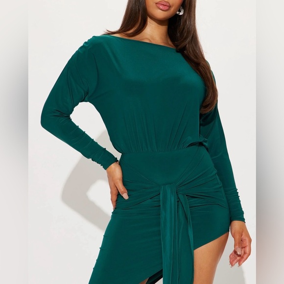 NWT Tie Front Midi Dress - Asymmetrical Slit - Green - Size Medium - Picture 3 of 3